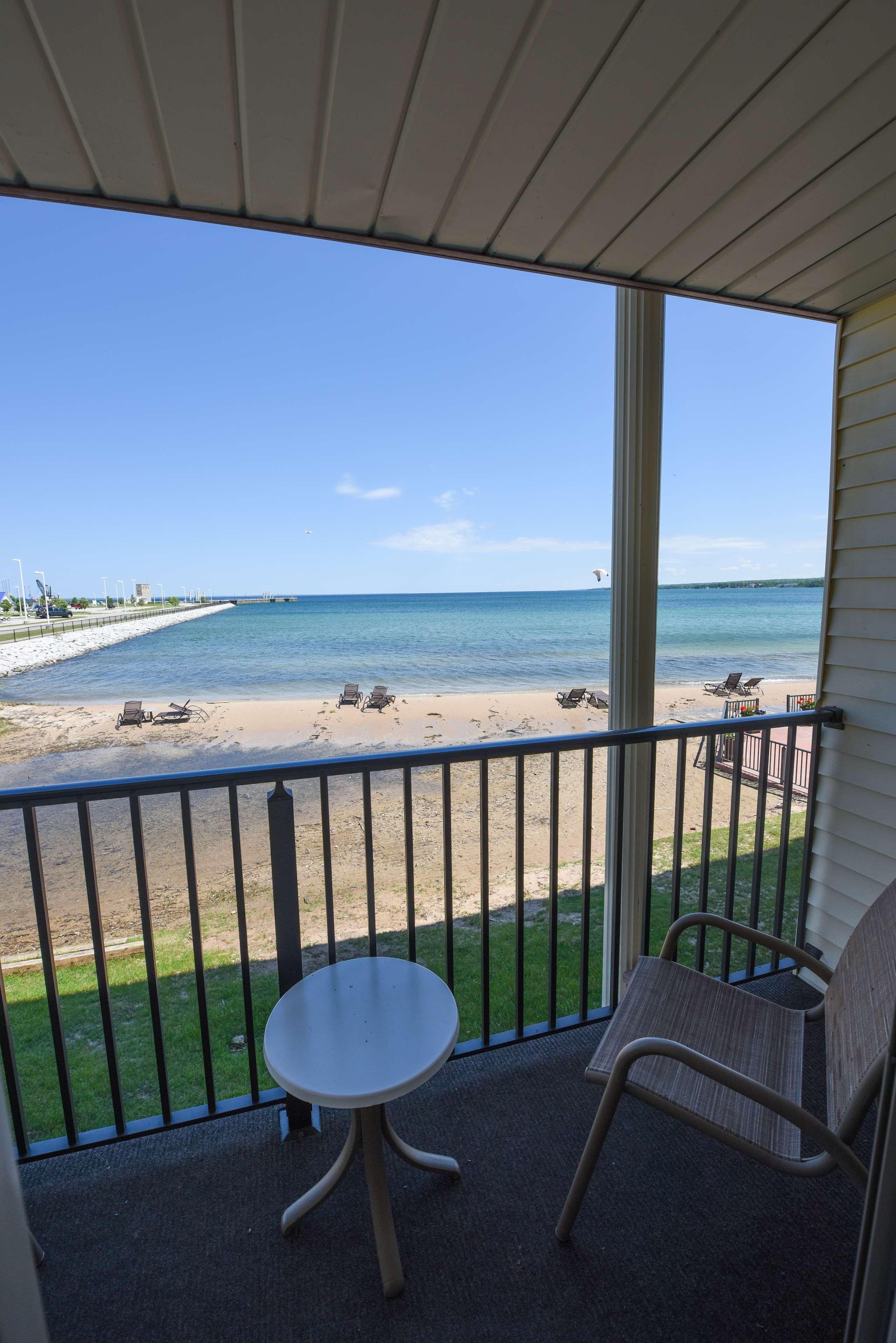 Best Western Plus Dockside Waterfront Inn Mackinaw City Extérieur photo