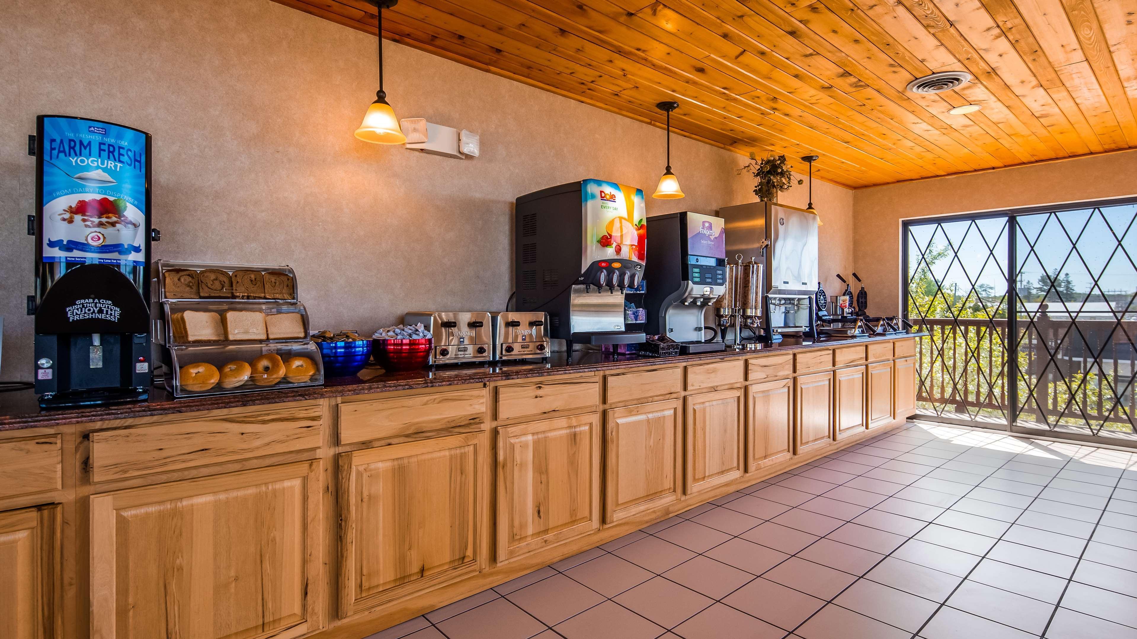 Best Western Plus Dockside Waterfront Inn Mackinaw City Extérieur photo