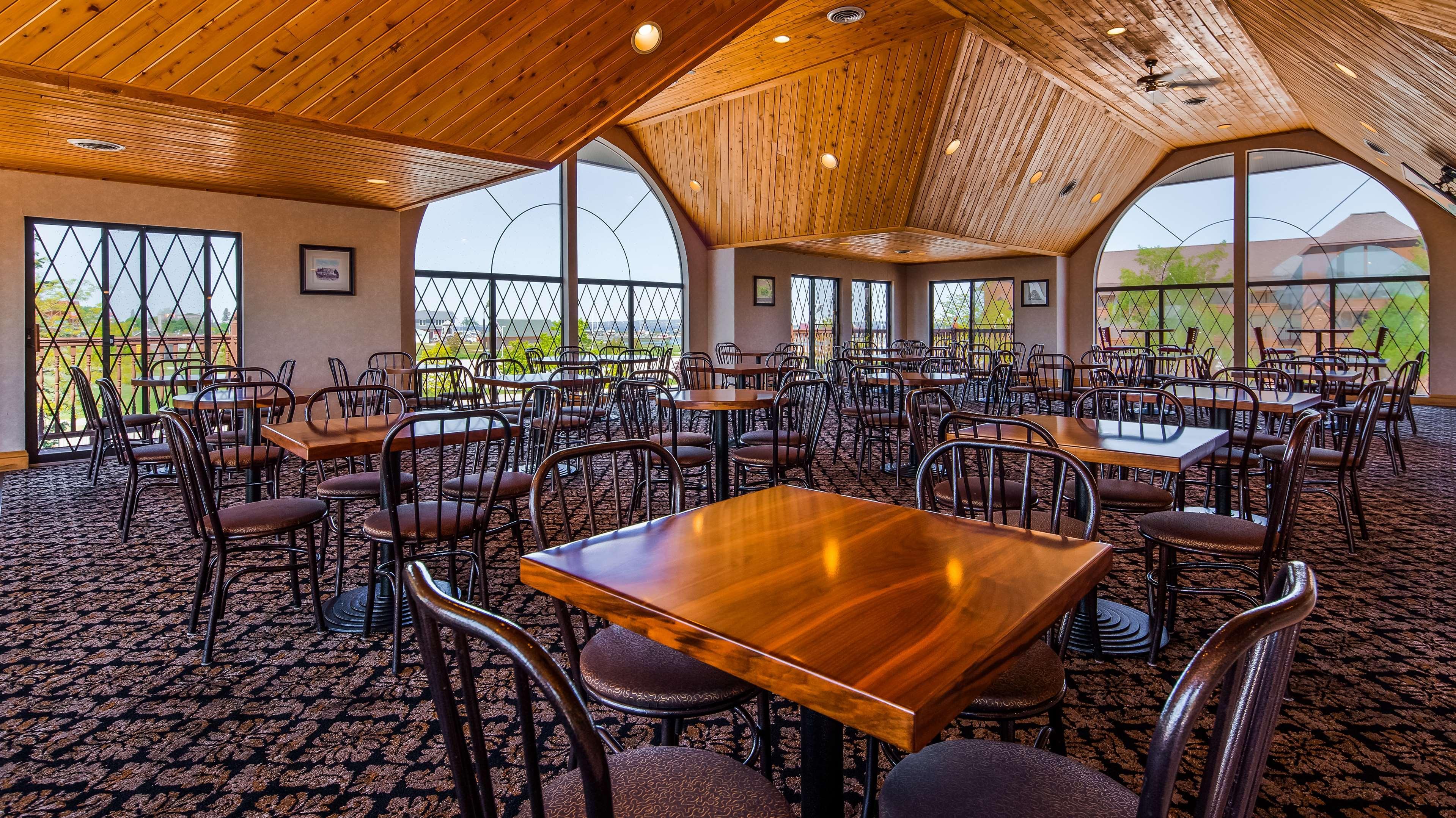 Best Western Plus Dockside Waterfront Inn Mackinaw City Extérieur photo