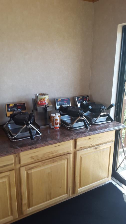 Best Western Plus Dockside Waterfront Inn Mackinaw City Extérieur photo