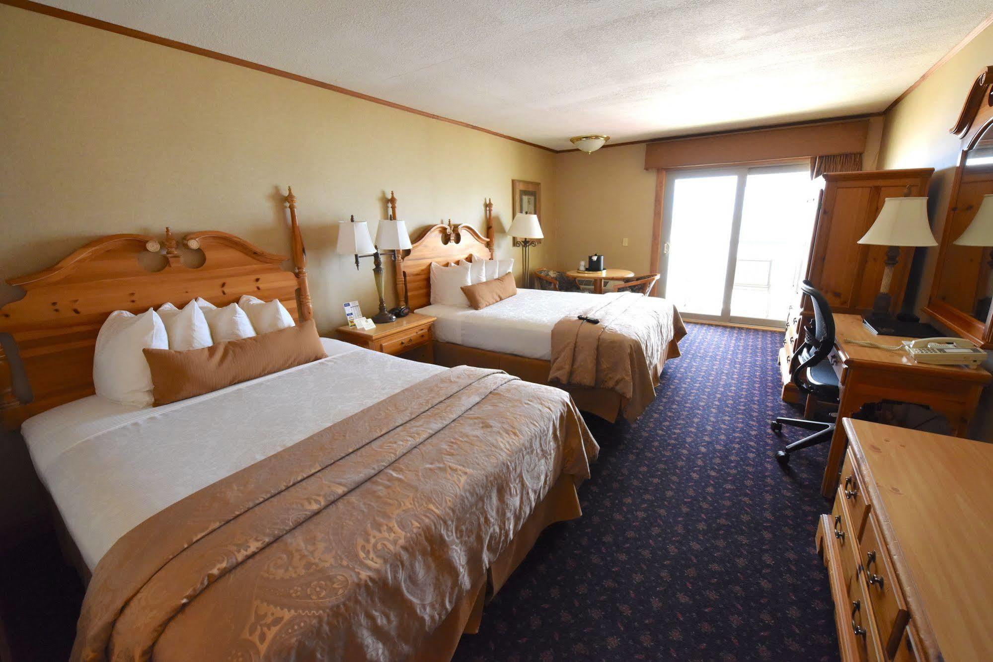 Best Western Plus Dockside Waterfront Inn Mackinaw City Extérieur photo