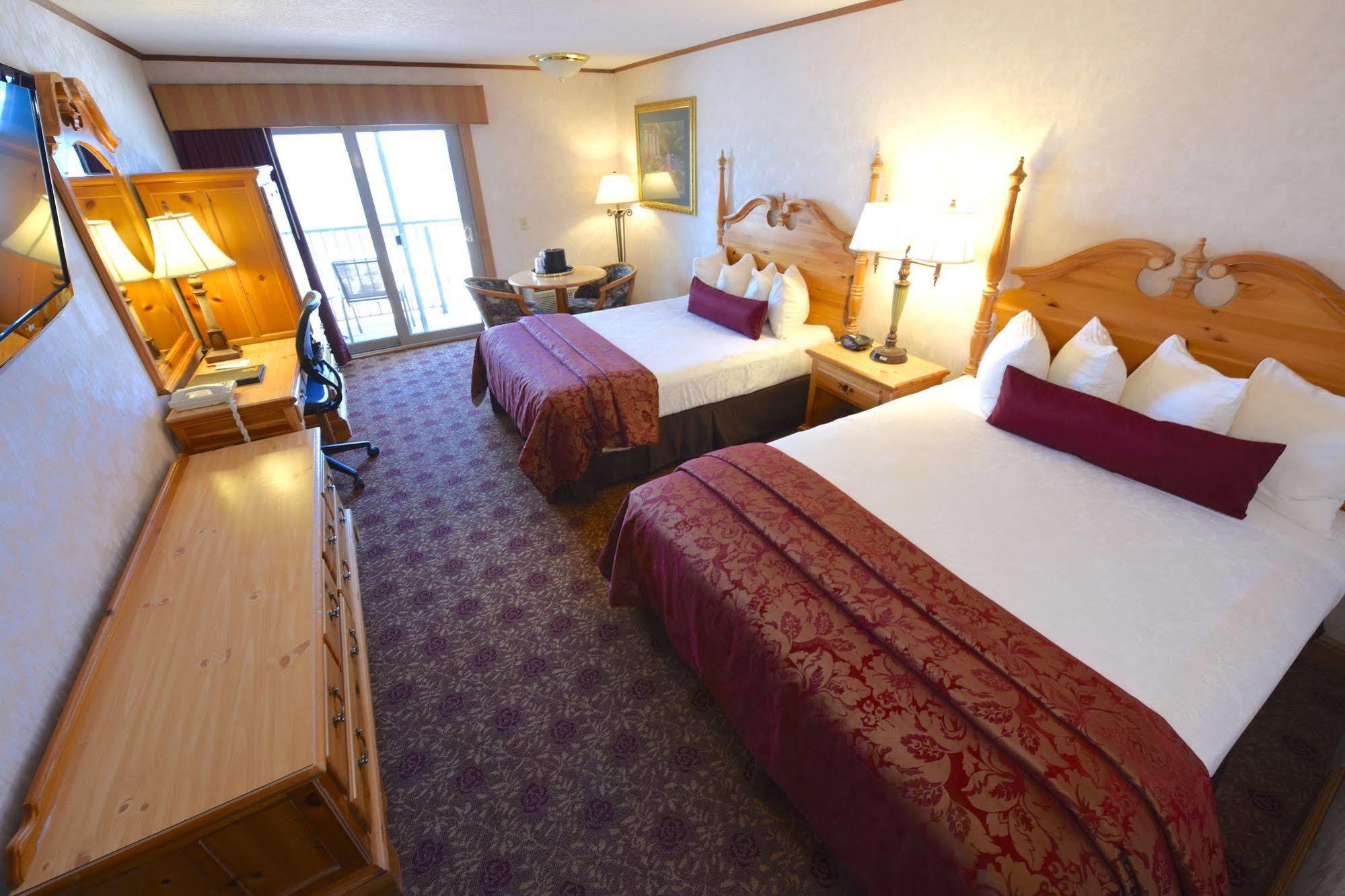 Best Western Plus Dockside Waterfront Inn Mackinaw City Extérieur photo