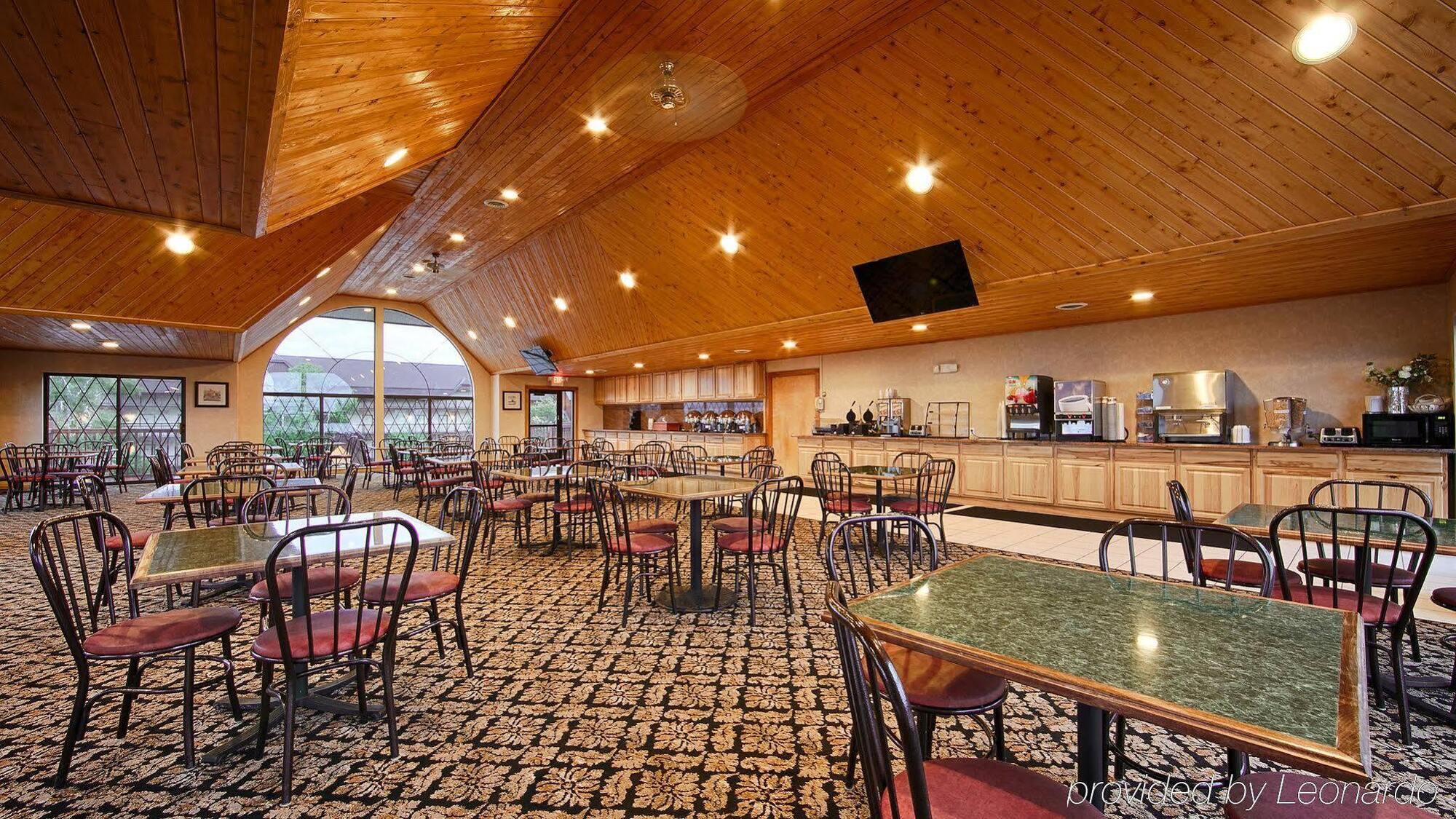 Best Western Plus Dockside Waterfront Inn Mackinaw City Extérieur photo